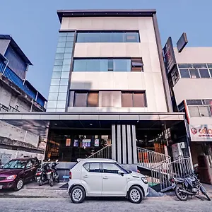 Super Townhouse Edasserys Sea Pearl Hotel Kochi